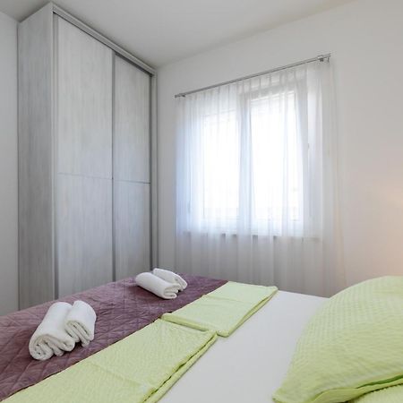 Apartments Lidija Matosevic Porec Ngoại thất bức ảnh